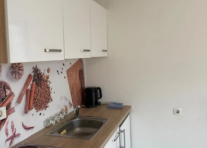 Cozy & Renovated In A Practical Location Appartamento Lubiana